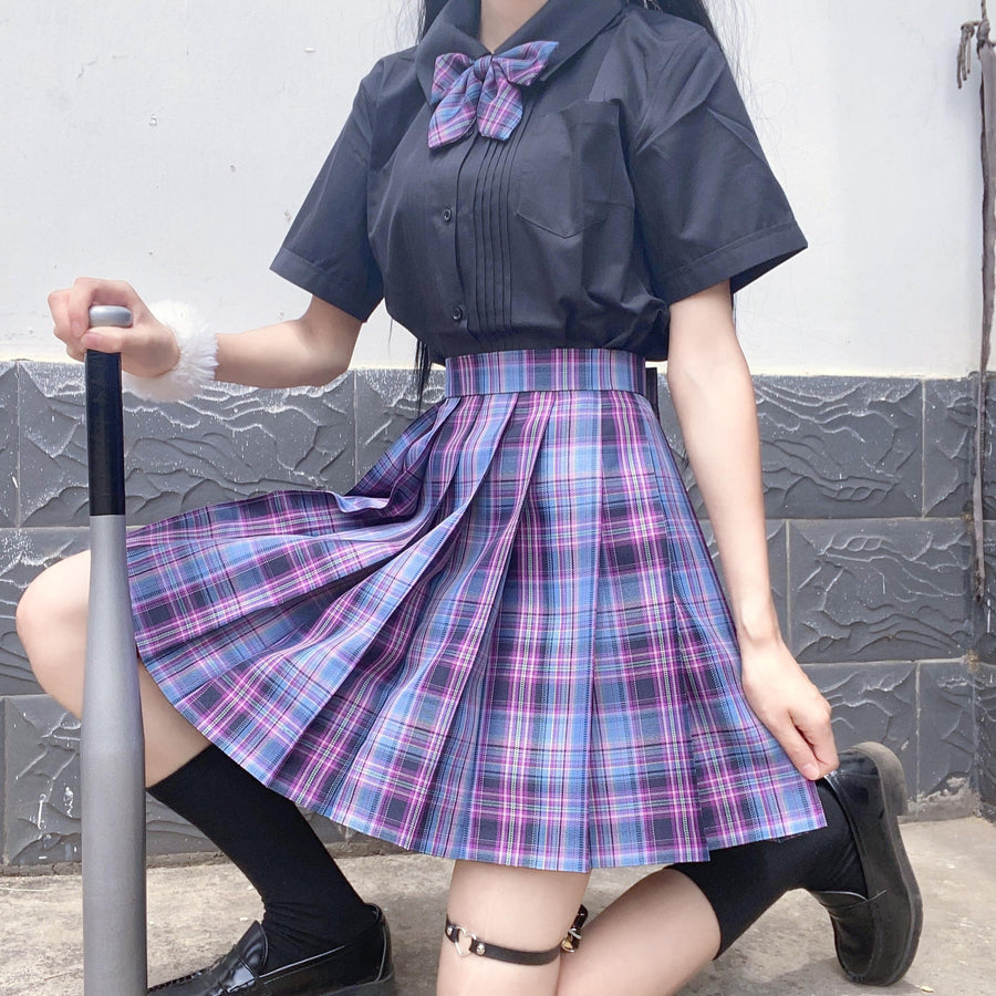 Harajuku Streetwear w/ Purple Hair, UNIQLO x Street Fighter Shirt, Romantic  Standard Pleated Skirt, Burles…