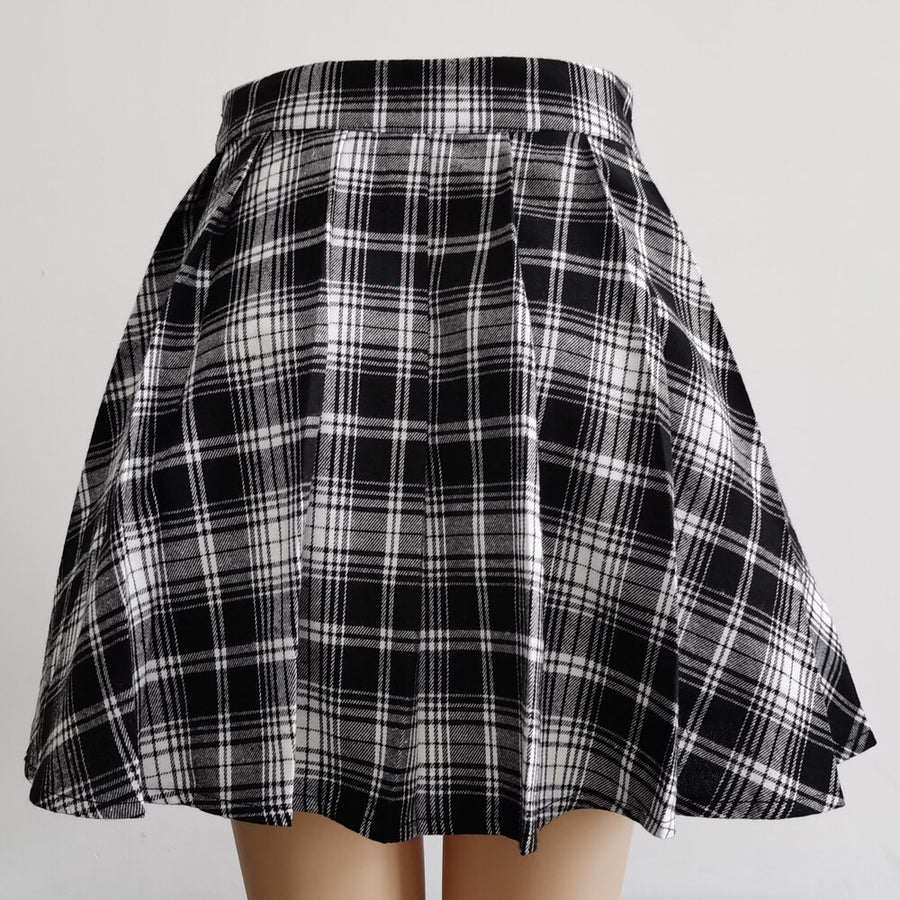 Harajuku Gothic Style Asymmetric Cutout Plaid Skirt in 2 Colours